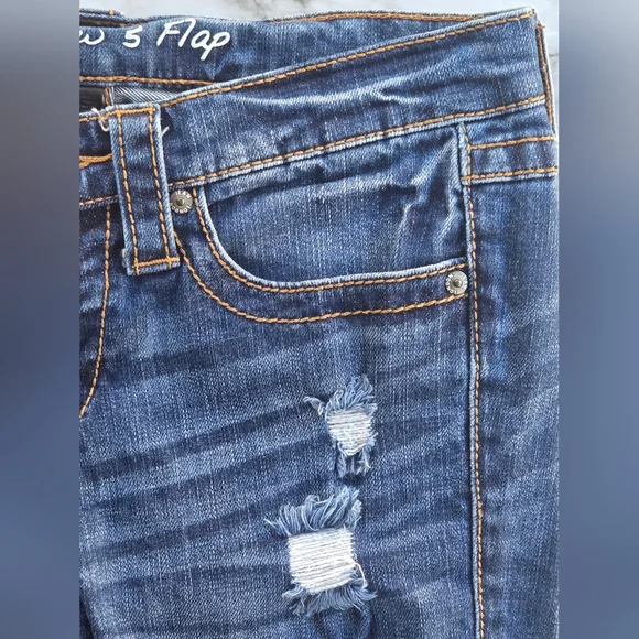 LONDONJEAN VS Low 5 Flap Distressed Jeans - Picture 6 of 14